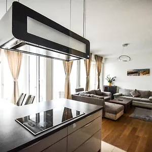  Apartment Hochwertig Im Herzen Stuttgarts Deutschland