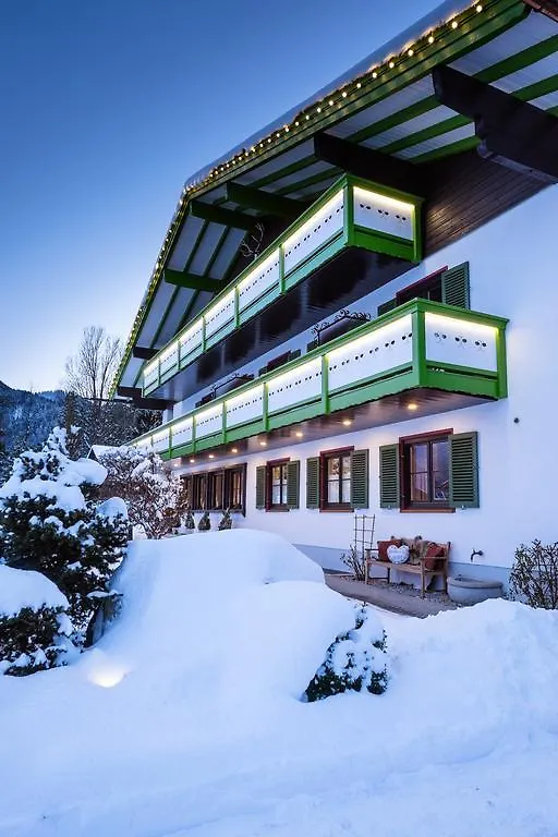 Landhaus Am Stein Bad Wiessee 4*,